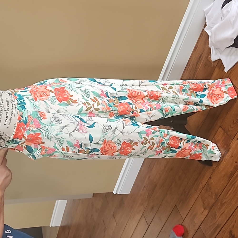 Spring or summer floral pants